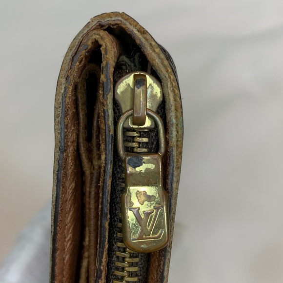 Vintage Louis Vuitton Small Wallet w Iconic Monogram in Classic Browns! As Is. - Picture 16 of 16